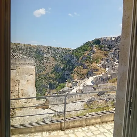 La Casa Di Lia * מטרה