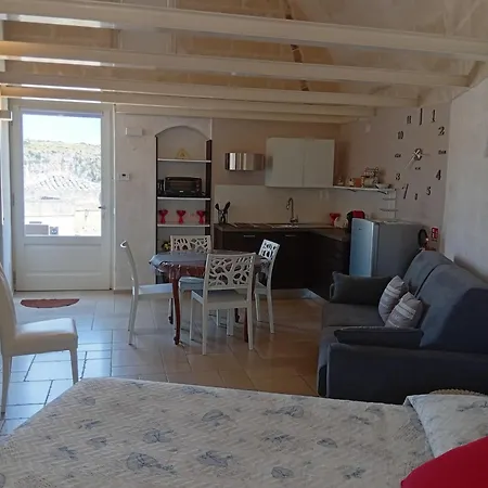 La Casa Di Lia * מטרה